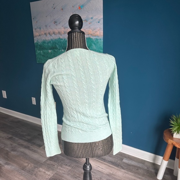 Cashmere Cable Knit Pattern VNeck Sweater - Picture 4 of 5
